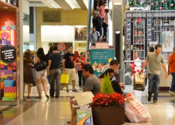 Redução de Jornada e Fim da Escala 6×1: Quem Pagará a Conta dessa Promessa Eleitoral Que Pode Destruir Empregos no Brasil?