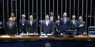 O Peso do Estado: Congresso Aprova Orçamento de R$ 6,5 Trilhões e Reserva Bilhões para Emendas