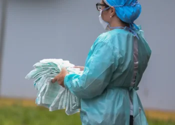 Vírus K no Brasil: Especialistas Pedem Calma, Mas Alerta para Vigilância Contínua