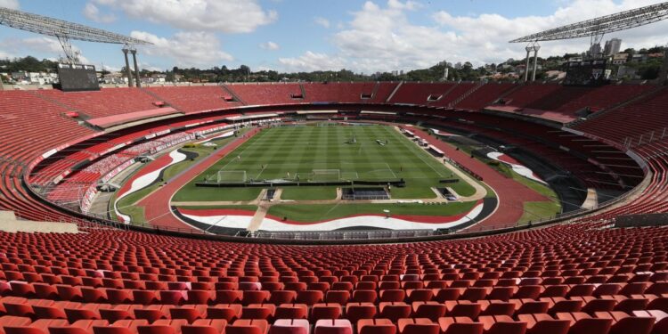 “Vaga VIP para o Xadrez: Polícia Civil entra sem ingresso para barrar o ‘festa’ nos camarotes do Morumbis”