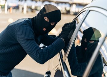 Palio Vermelho Desaparece em Madrugada Silenciosa: Ladrão Especializado Rouba Carro Sem Deixar Pistas em Guarapuava!