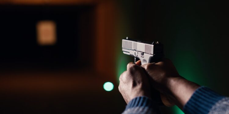 Tiro na Porta da Balada: a Noite Acabou no Pronto Atendimento