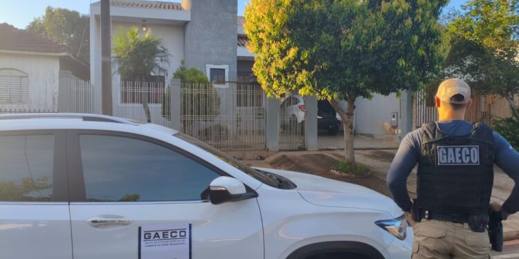 Operação Trifólio mira contratos na saúde em Pérola e bloqueia R$ 836 mil em investigação do MPPR