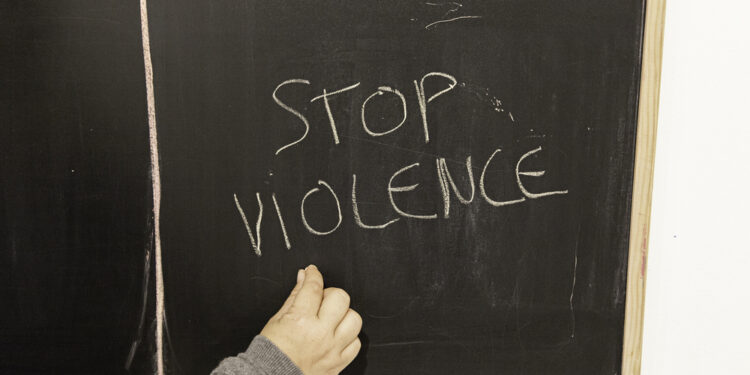 “Coragem de Copo” e Canivete na Mão: No São Cristóvão, Briga de Ex vira Feridos e Atendimento Médico