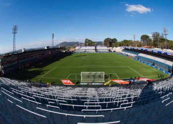 Bragantino x Corinthians: teste de intensidade e elenco no Paulistão, com rodízio de um lado e ajustes do outro