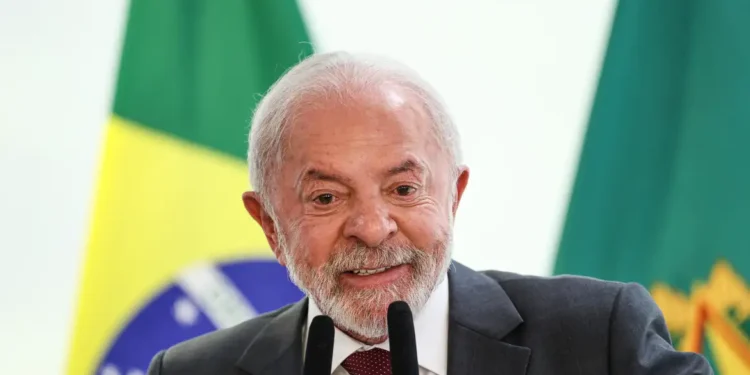 Lula sobe o tom no NYT sobre Venezuela e EUA, e reacende debate: diplomacia de princípios ou custo interno crescente?