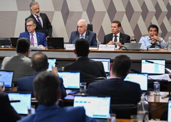 CCJ volta com “balaio quente”: 70 matérias prontas vão de plebiscito sobre aborto a redução da maioridade penal