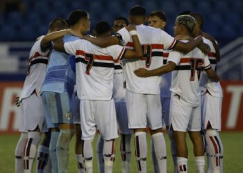 “Fantasminha levou susto… e tomou cinco”: Cotia reage, vira show e São Paulo avança na Copinha