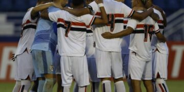 “Fantasminha levou susto… e tomou cinco”: Cotia reage, vira show e São Paulo avança na Copinha