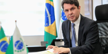 “Golpe do Pix” vira pauta de Estado: projeto quer política paranaense contra crimes digitais