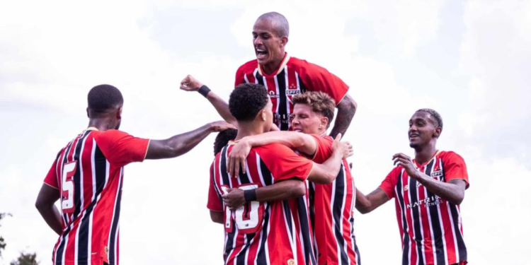 Quarteto Paulista Carimba Passaporte na Copinha: Santos, São Paulo, Bragantino e Portuguesa Avançam