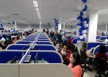 Congresso prioriza redução gradual da jornada de trabalho e fim da escala 6×1 em 2026